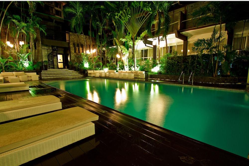 The Sulo Riviera Hotel Quezon City Εξωτερικό φωτογραφία