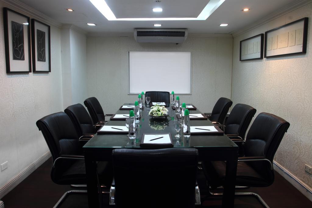 The Sulo Riviera Hotel Quezon City Εξωτερικό φωτογραφία