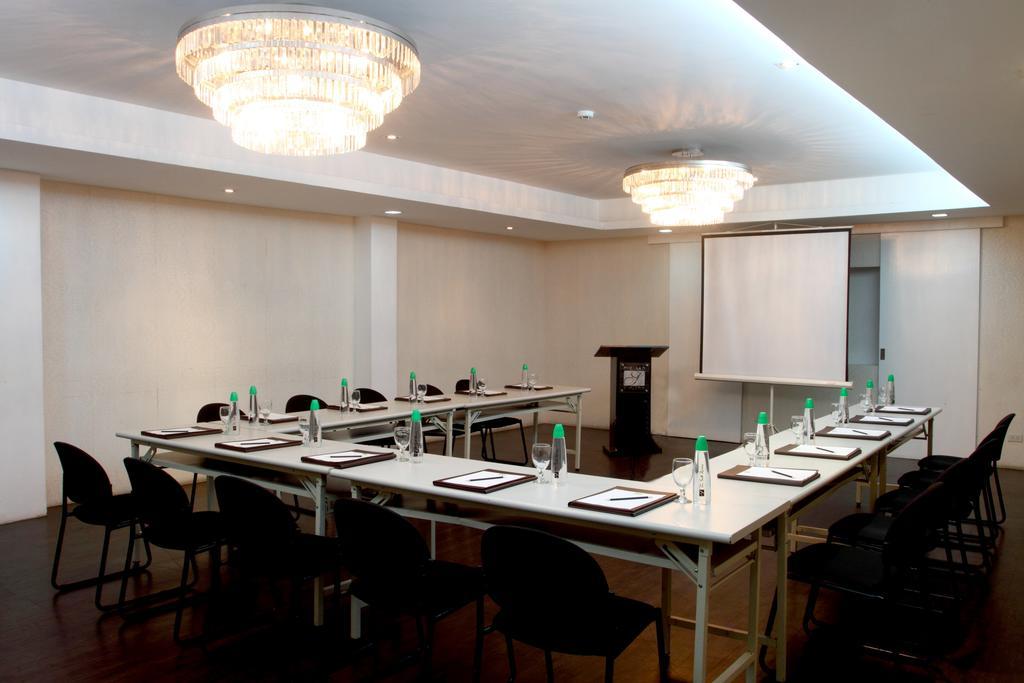 The Sulo Riviera Hotel Quezon City Εξωτερικό φωτογραφία