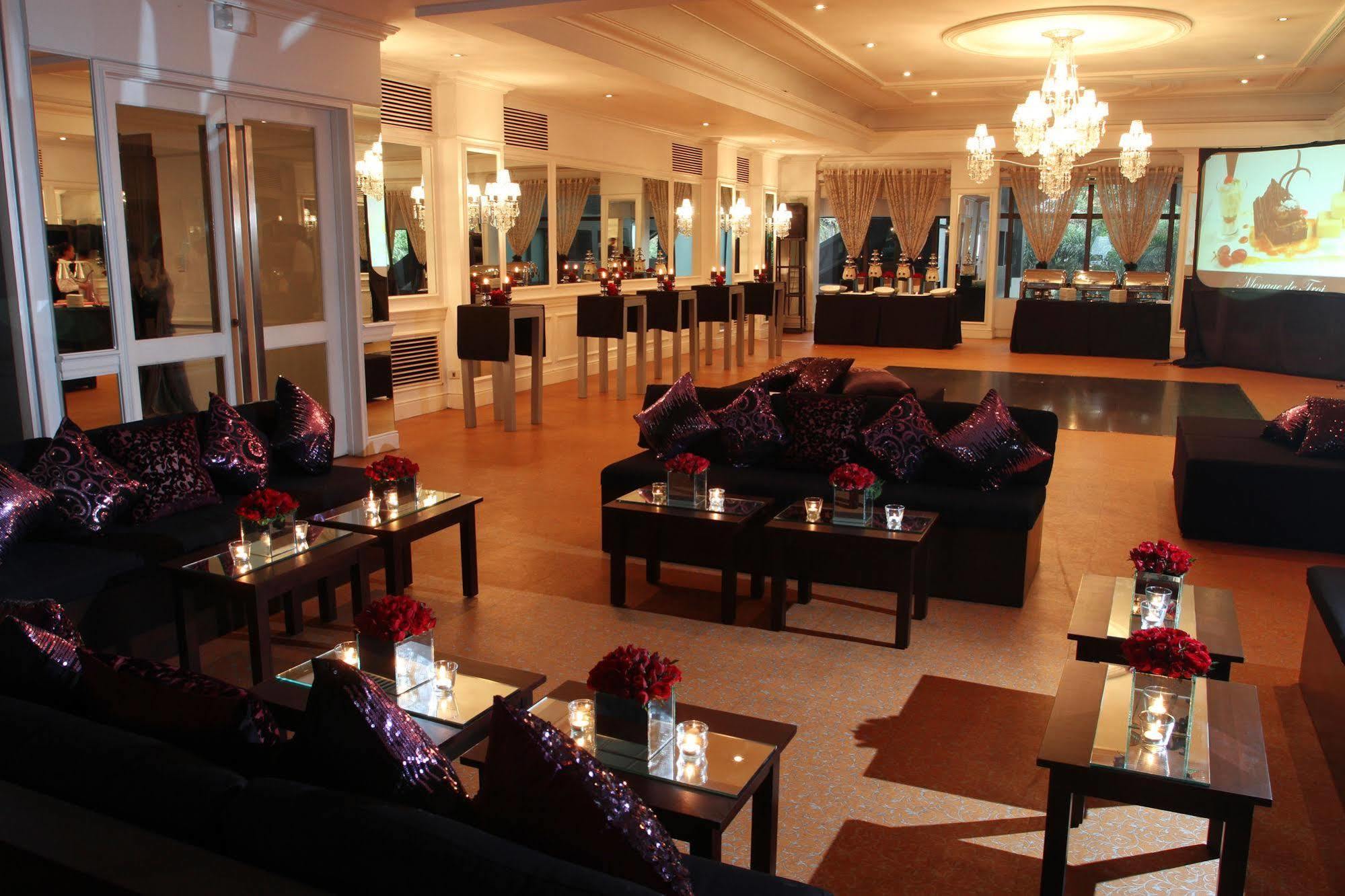 The Sulo Riviera Hotel Quezon City Εξωτερικό φωτογραφία