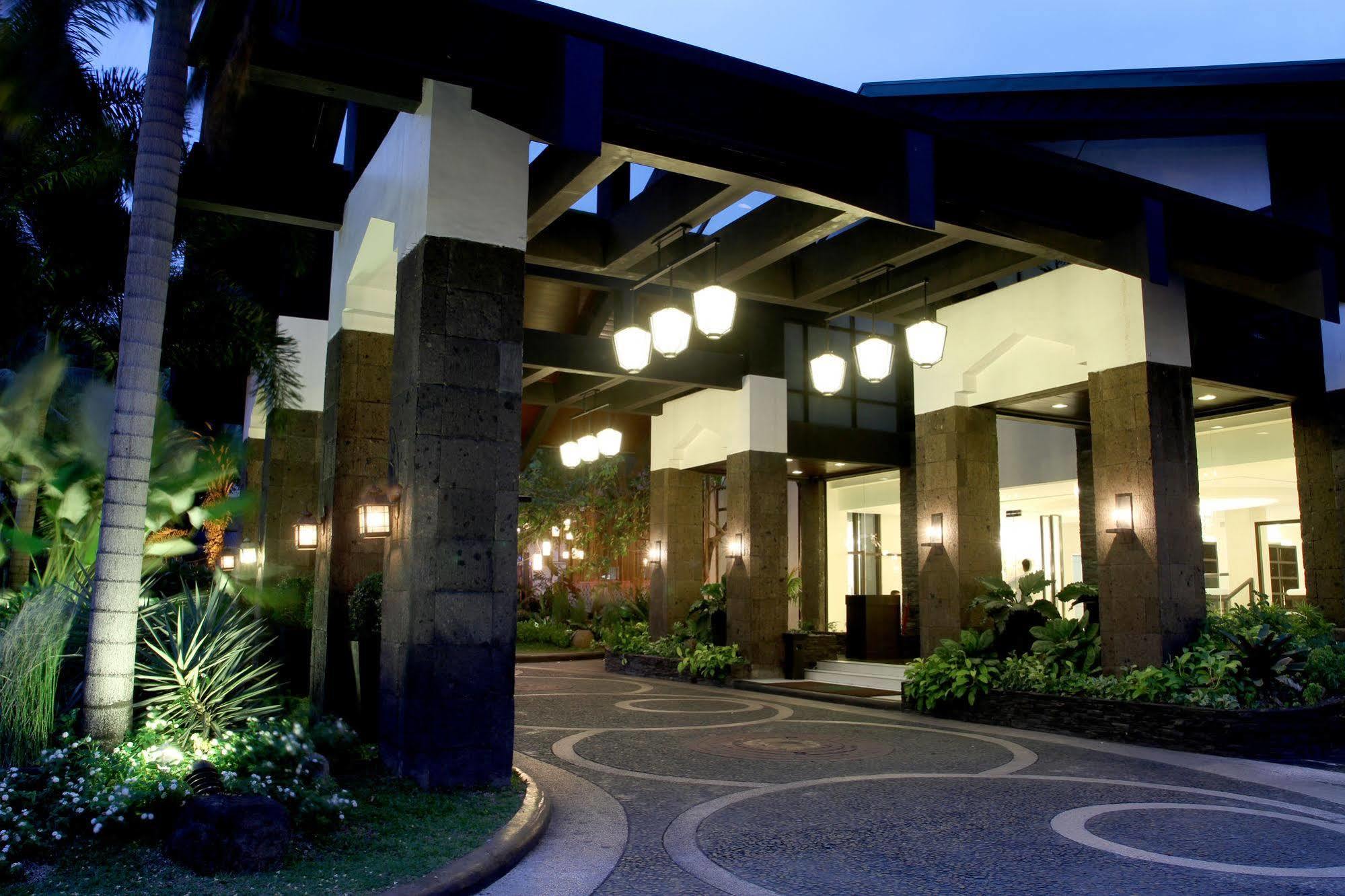 The Sulo Riviera Hotel Quezon City Εξωτερικό φωτογραφία