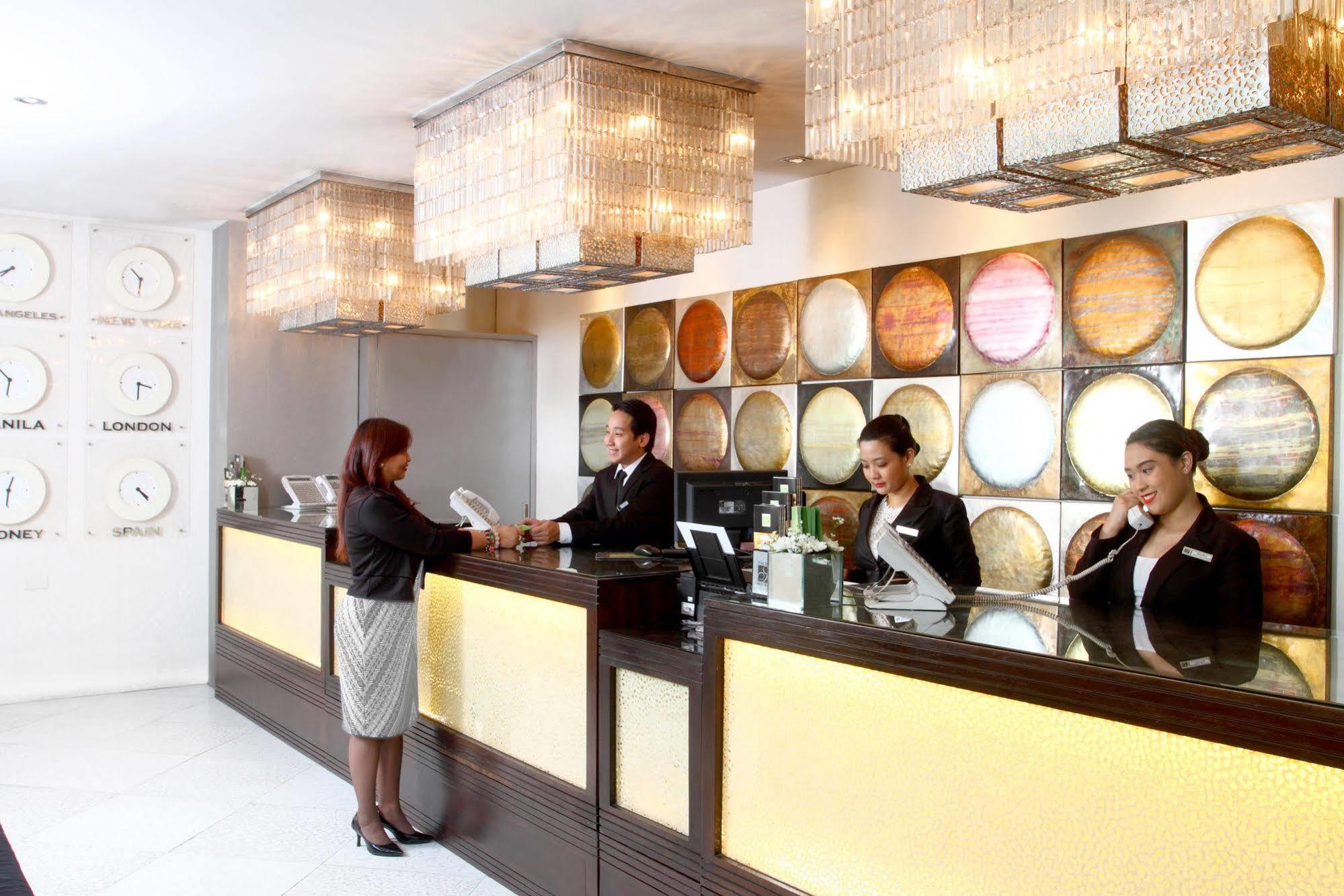 The Sulo Riviera Hotel Quezon City Εξωτερικό φωτογραφία
