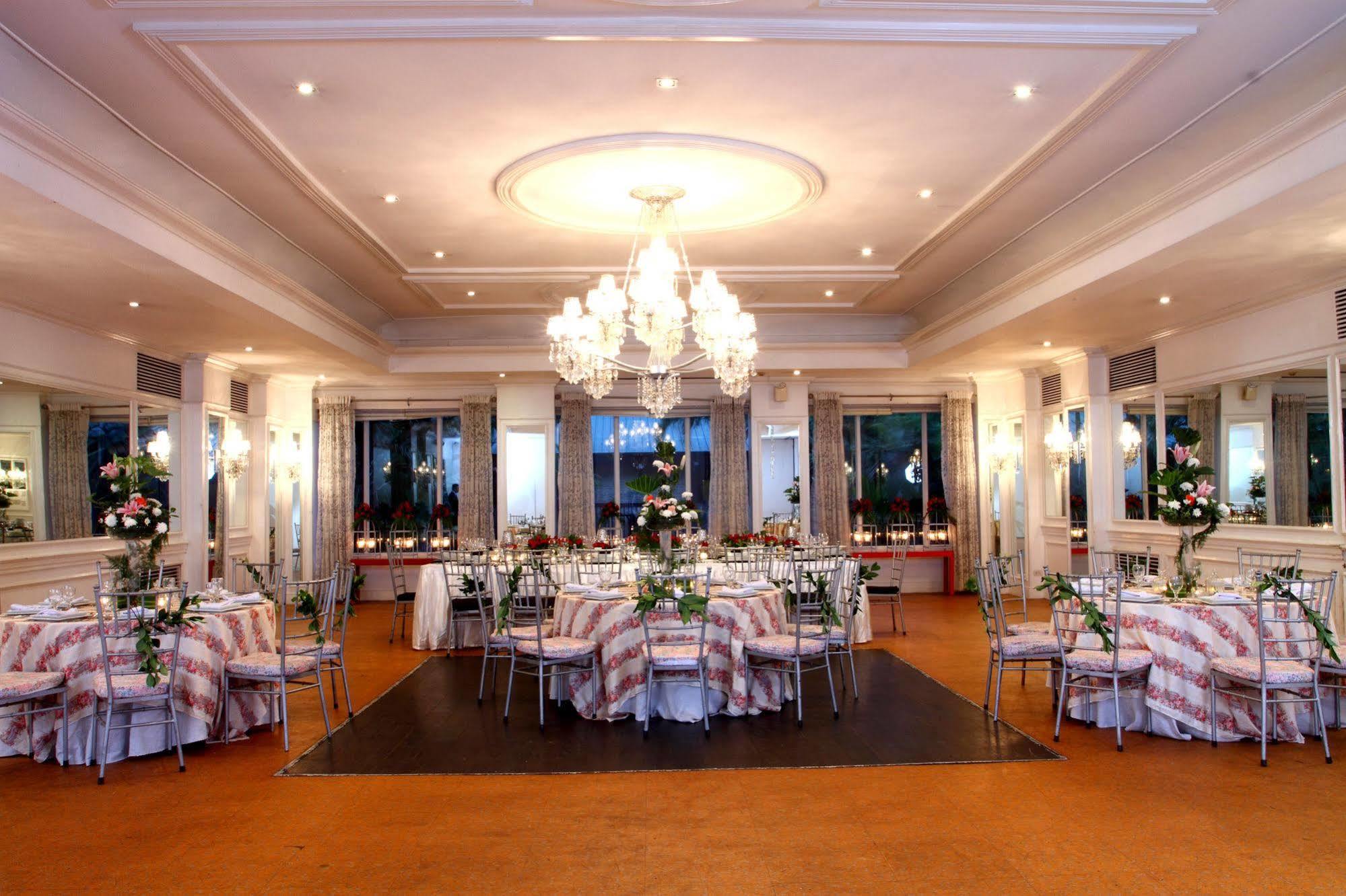 The Sulo Riviera Hotel Quezon City Εξωτερικό φωτογραφία